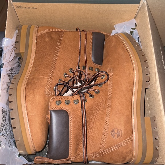 NEW TIMBERLAND Mens Courma Guy Waterproof BOOTS Size 10 - Picture 4 of 4